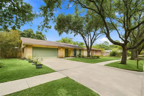 Exterior - 3814 Rolling Terrace Dr, Spring, TX 77388 photo 2 of 8