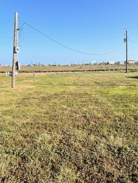 280 Seaview St, Sargent, TX 77414