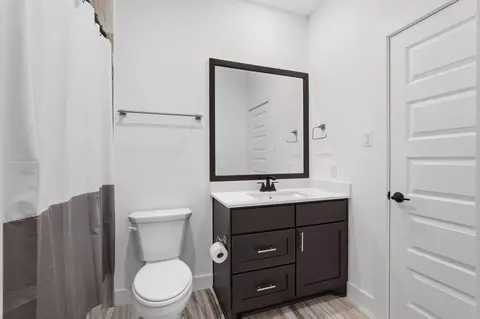 Bath - 27704 Hazelbrook Ln, Spring, TX 77386 photo 5 of 6