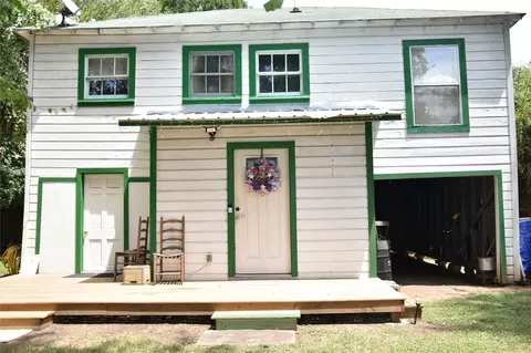 711 Lamar Ave, Crockett, TX 75835