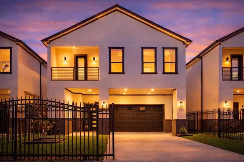 2321 Tuam St, Houston, TX 77004