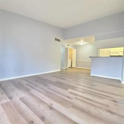 10101 S Gessner Rd #416, Houston, TX 77071