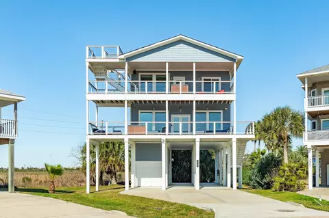 3903 Pirates Beach Blvd Ct, Galveston, TX 77554