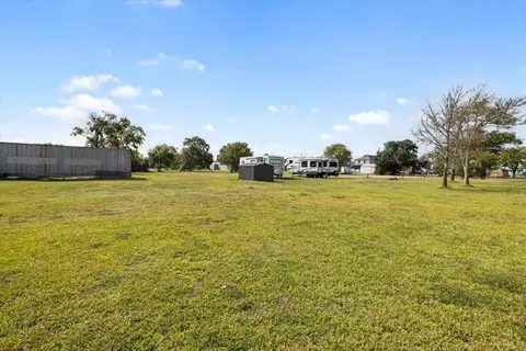 00 Bayside Dr, Anahuac, TX 77514