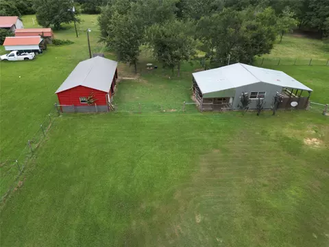 7039 Cotton St, Bedias, TX 77831