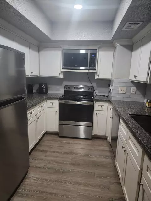2816 S Bartell Dr #4, Houston, TX 77054