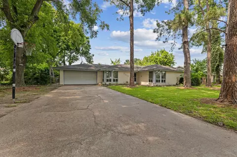 2818 Ellington St, Houston, TX 77088