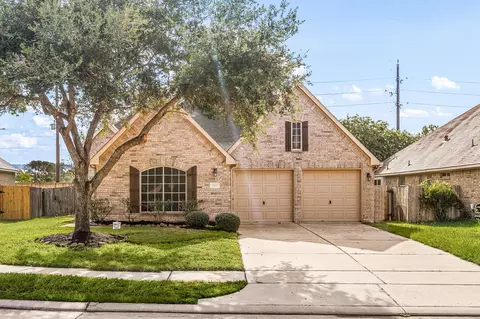 2407 Quiet Arbor Ln, Pearland, TX 77581