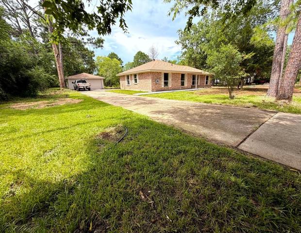 748 County Road 296d, Alvin, TX 77511