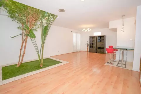 907 Hawthorne, Houston, TX 77006