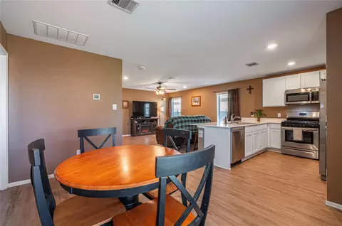 Dining - 269 Bennett Loop, Angleton, TX 77515 photo 1 of 2