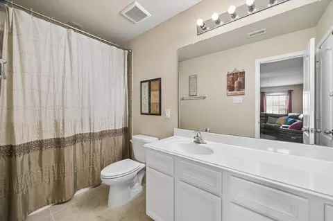 Bath - 3805 Enchanted Timbers Ln, Spring, TX 77386 photo 4 of 4