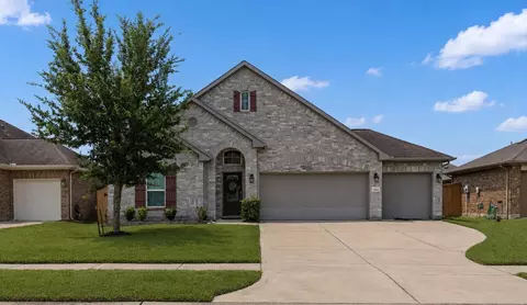 2614 Half Dome Dr, Iowa Colony, TX 77583