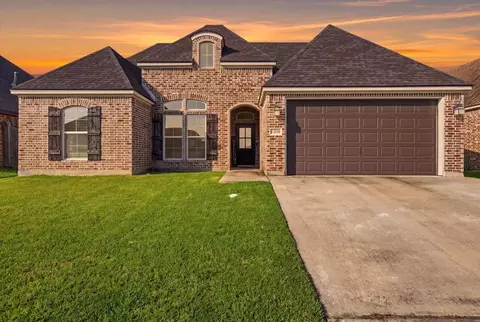 10420 Shady Ranch Ln, Port Arthur, TX 77640