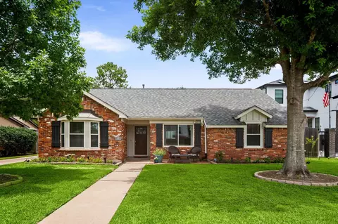 5150 Grape St, Houston, TX 77096