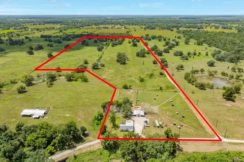 438 County Road 164, Bay City, TX 77414