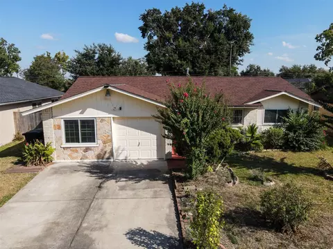 3930 Knottynold Ln, Houston, TX 77053