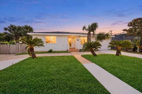 3613 83rd St, Galveston, TX 77554