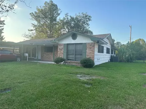 7122 Sharpview Dr, Houston, TX 77074 photo 1