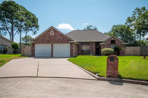 1208 Parkwest St, Texas City, TX 77591