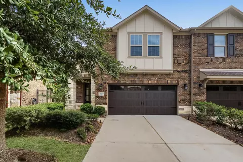 16 Centennial Ridge Pl, The Woodlands, TX 77354