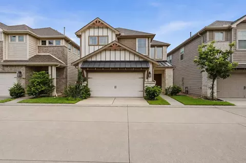 4028 Starbright St, Houston, TX 77018
