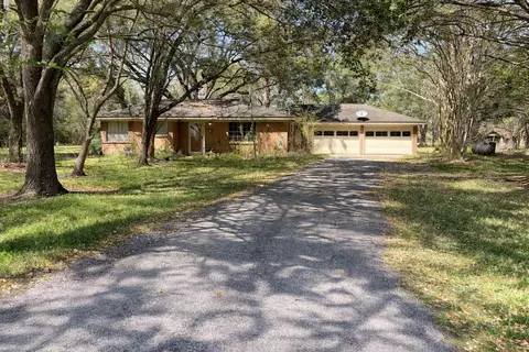 13502 30th St, Santa Fe, TX 77510