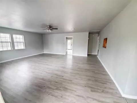 Living - 5 Top Flite Ln, Trinity, TX 75862 photo 2 of 3