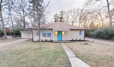 5 Top Flite Ln, Trinity, TX 75862