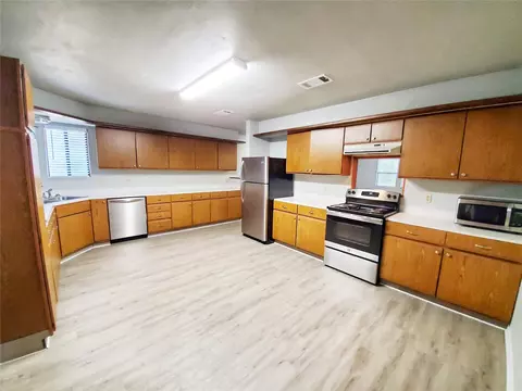 Kitchen - 5 Top Flite Ln, Trinity, TX 75862 photo 1 of 1
