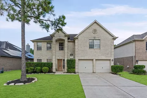 3014 Glenwood Dr, Pearland, TX 77584