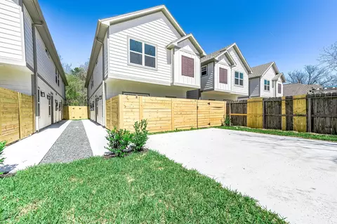 2022 Hampton St #A B, Houston, TX 77088