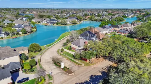 2739 Lakeside Village Dr, Missouri City, TX 77459