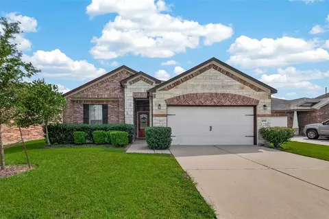 8110 Running Brook Ln, Rosenberg, TX 77469