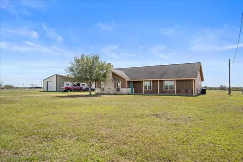 6234 Prihoda Rd, New Ulm, TX 78950