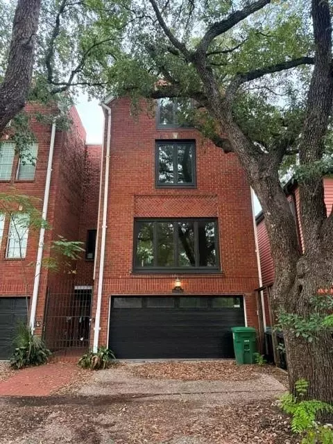 804 Marshall St, Houston, TX 77006