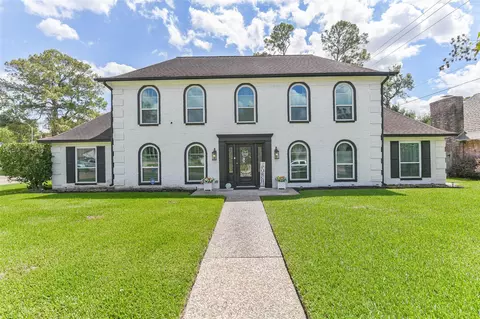 5303 Dana Leigh Dr, Houston, TX 77066