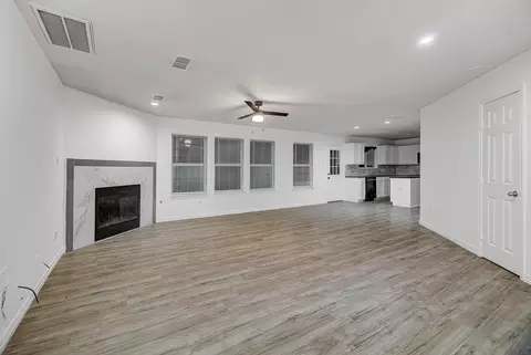 Living - 3107 Rendezvous Ct, Spring, TX 77373 photo 5 of 10