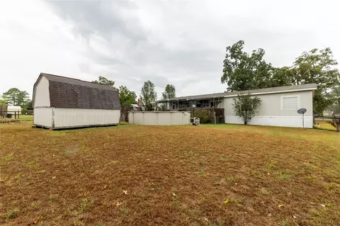 Exterior - 11746 E Small Oak Ln, Willis, TX 77378 photo 4 of 8