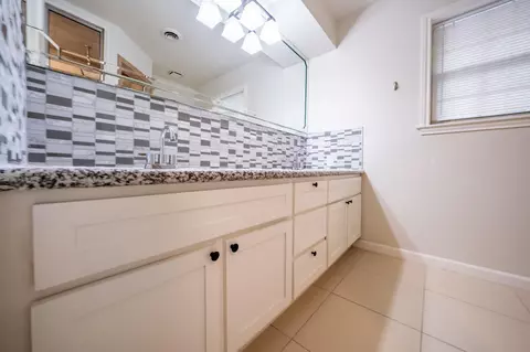 Bath - 19202 Casper Dr, Spring, TX 77373 photo 2 of 3