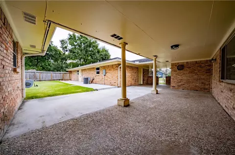 Exterior - 19202 Casper Dr, Spring, TX 77373 photo 3 of 4