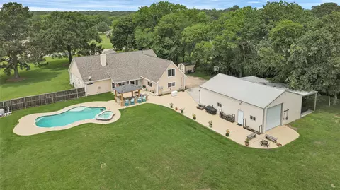 13514 Jbk Memorial Dr, Willis, TX 77318