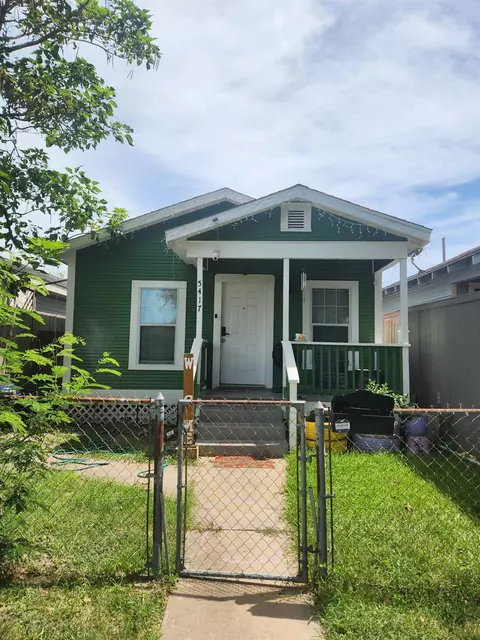 5417 Avenue M, Galveston, TX 77551