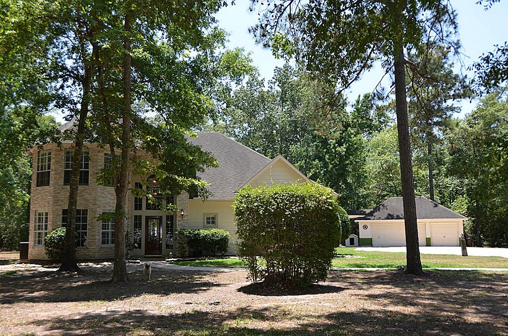 10876 Lake Forest Dr, Conroe, TX 77384 photo 1
