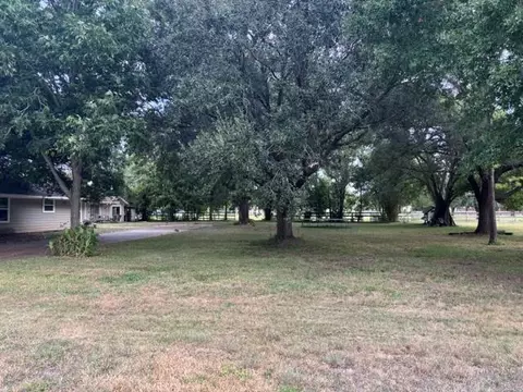36930 Flintlock Dr, Simonton, TX 77476 photo 3