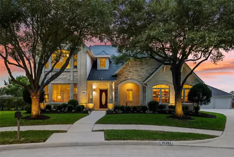 10203 Noble Pointe Ct, Spring, TX 77379