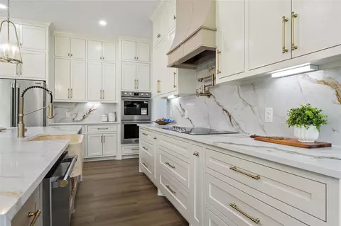 Kitchen - 15004 Tybee Ln, Conroe, TX 77306 photo 5 of 5