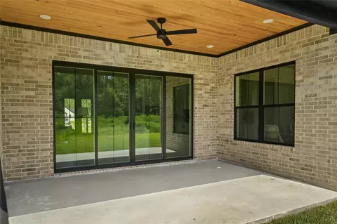Exterior - 15004 Tybee Ln, Conroe, TX 77306 photo 2 of 4