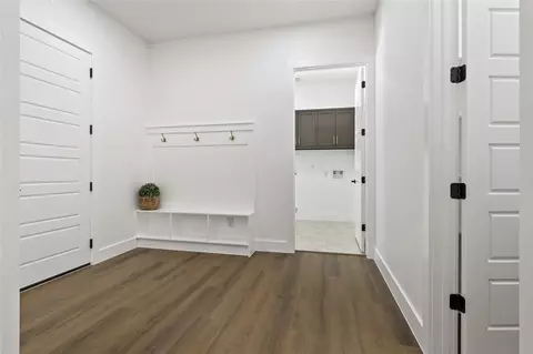 Entry Way - 15004 Tybee Ln, Conroe, TX 77306 photo 2 of 4