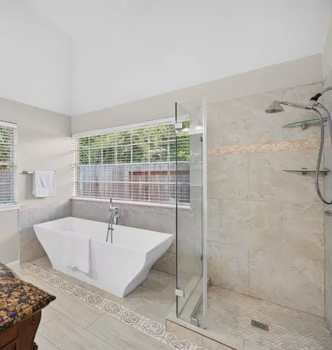 4415 Echo Falls Dr, Kingwood, TX 77345